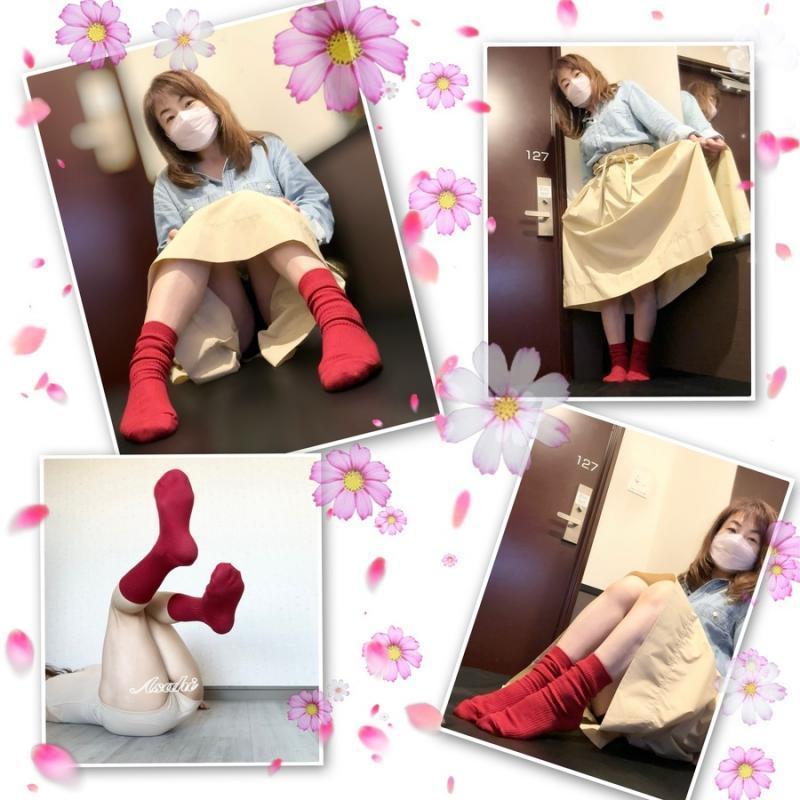 【靴下】 お気に入りの赤いソックス❣クルー丈